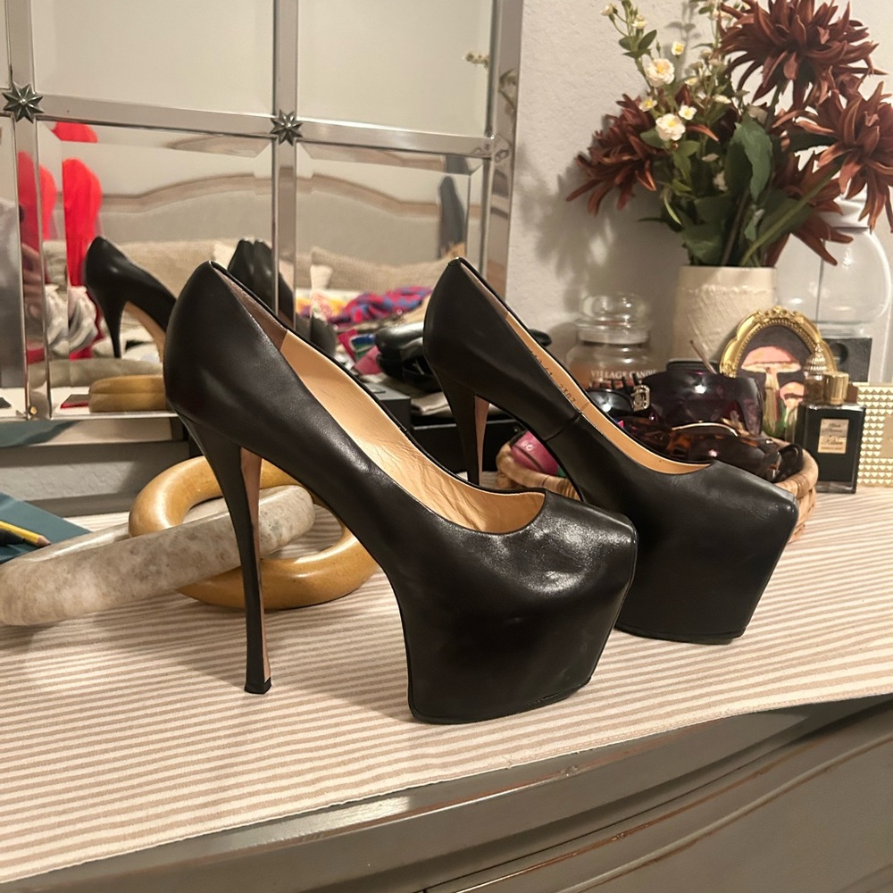 Giuseppe Zanotti Black Platform Heels
